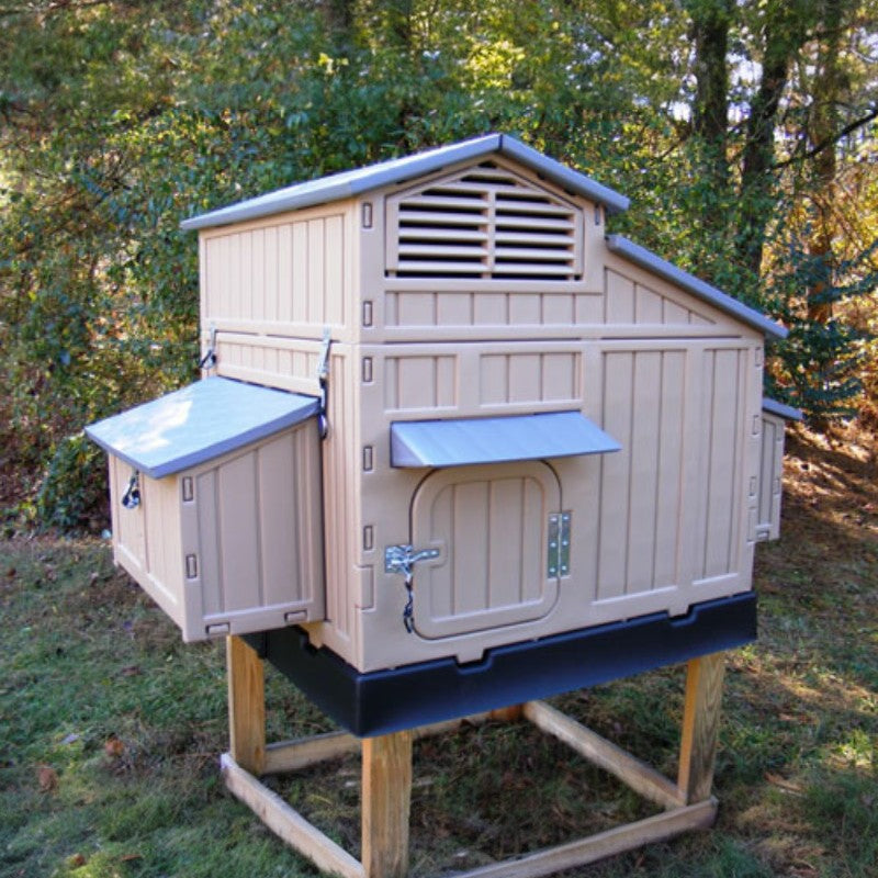 Snaplock by Formex Large Chicken Coop for 12 Chickens