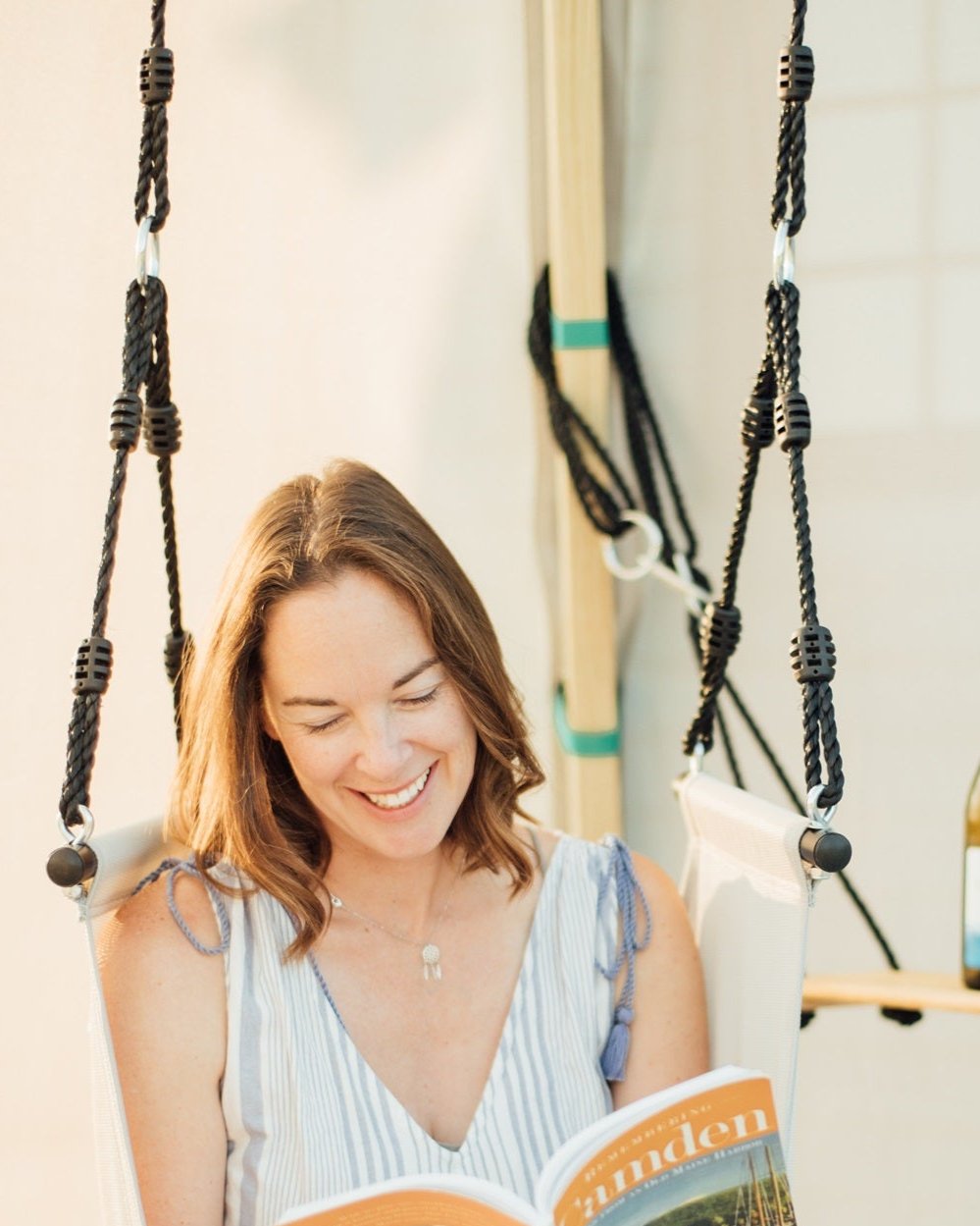 Bijou Rest - Hanging Table
