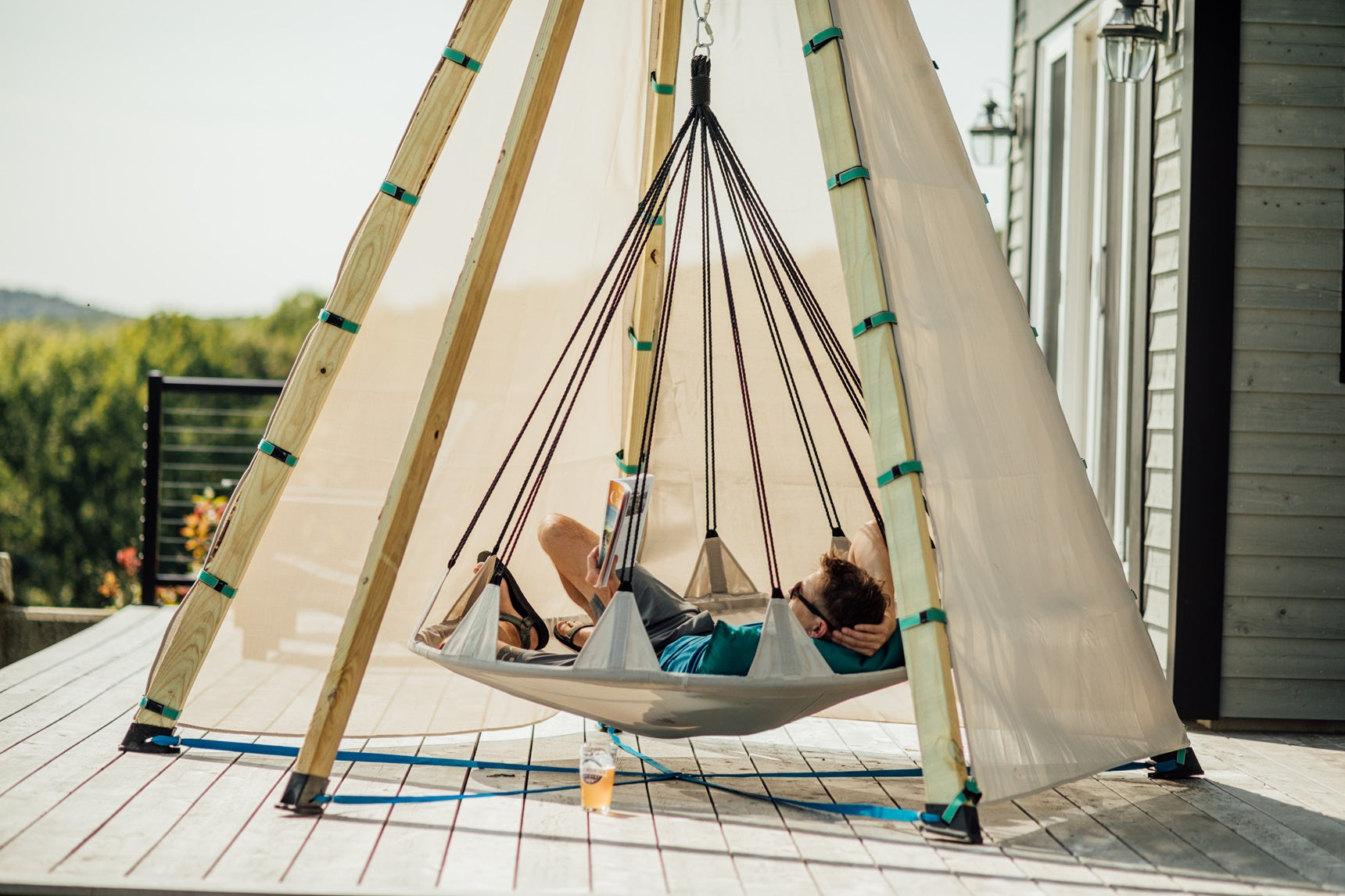 Bijou Hover Lounge Swing - Sky Hover