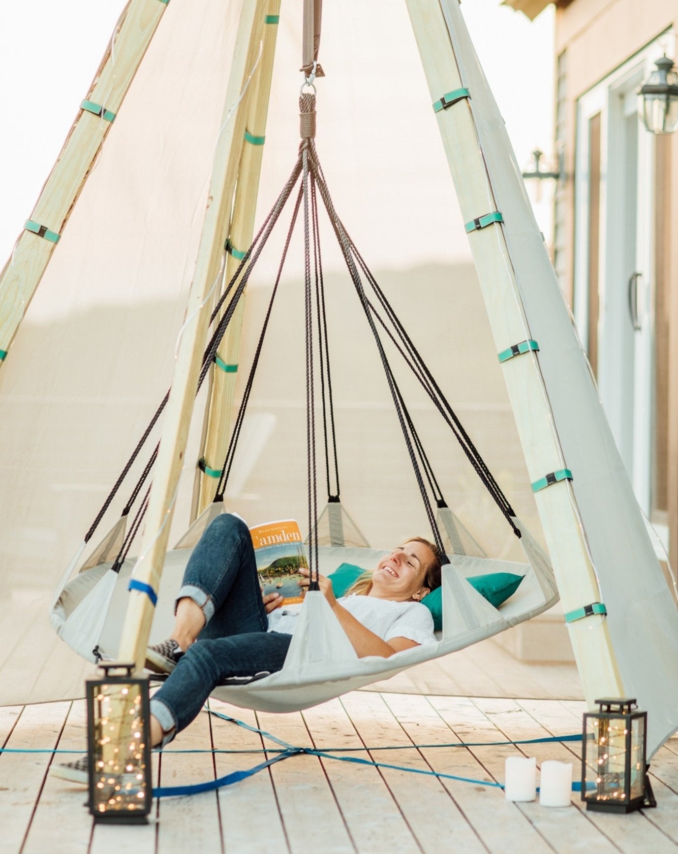 Bijou Build Nest Swing