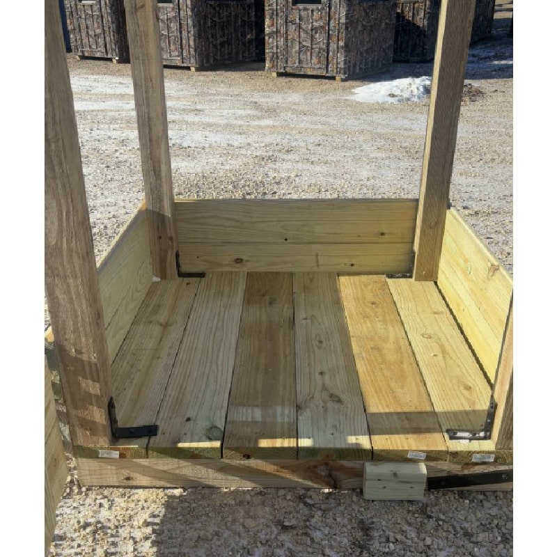 Driftless Outdoors 4’ x 4’ Hay Feeder