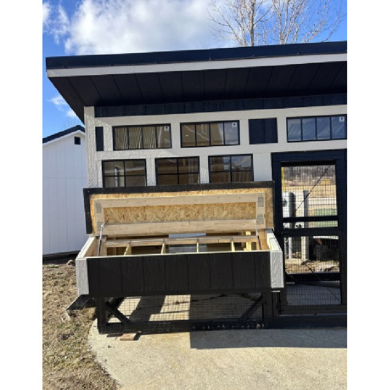 Prairie Lane Elevated Chicken Coop with Run | Driftless Outdoors up close of next boxes