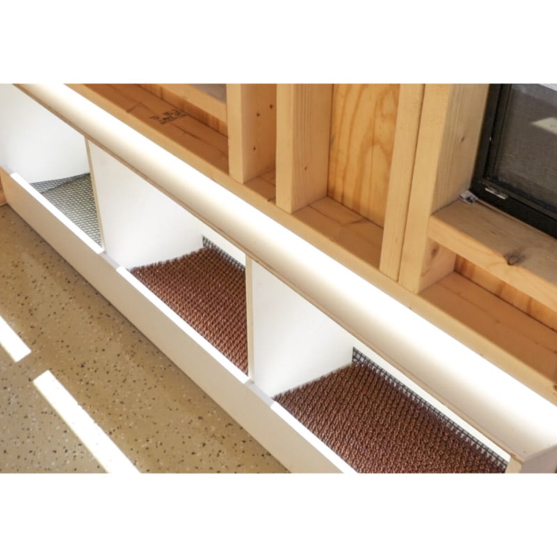 Hen House Collection Roll Away Nest Box inside view