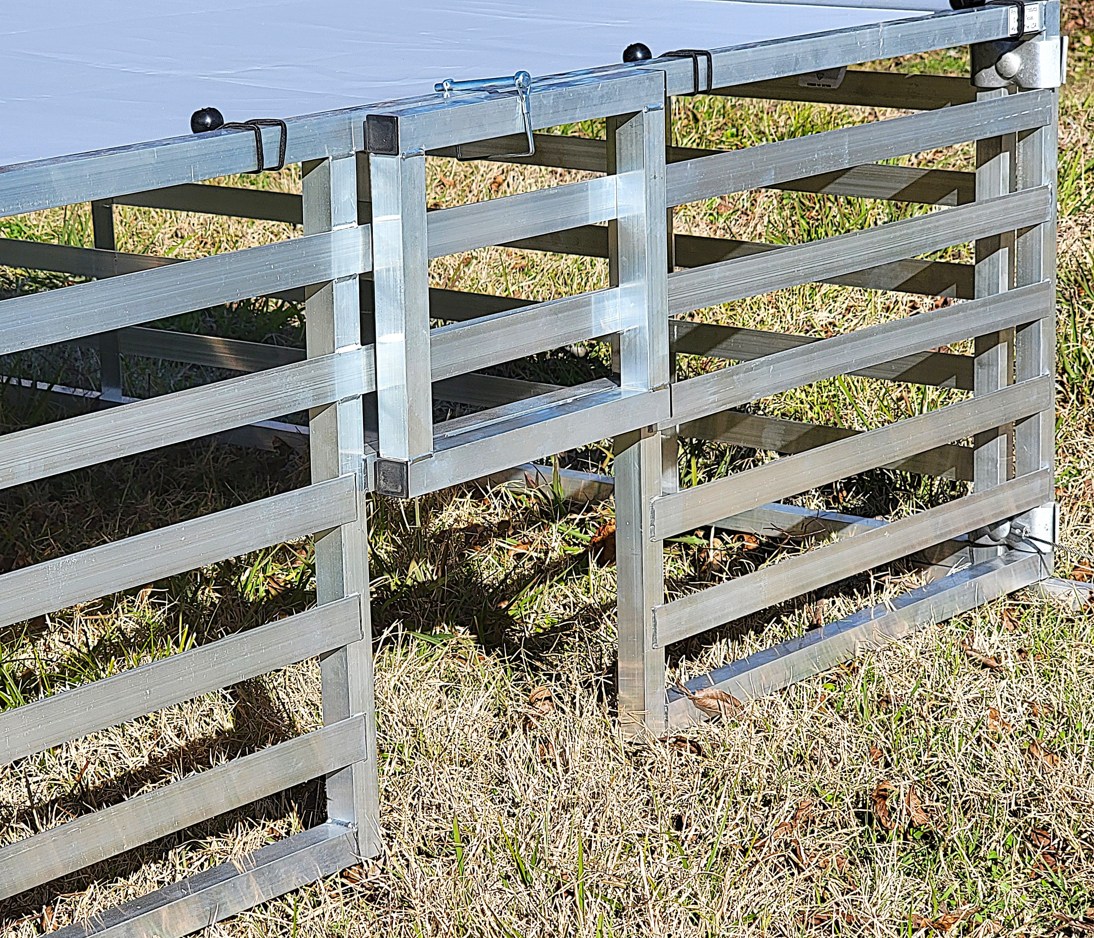Lightweight aluminum chicken tractor for up to 20 meat birds