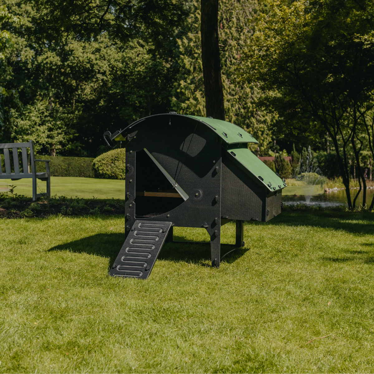 Medium Lodge Nestera Chicken Coop