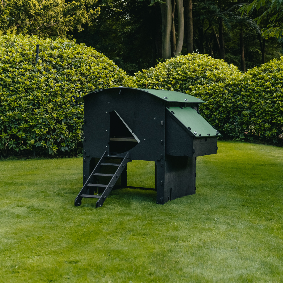 Nestera Chicken Coop Large Raised Front