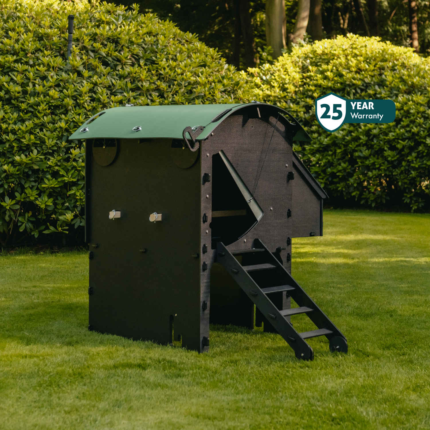 Nestera Chicken Coop Medium Penthouse