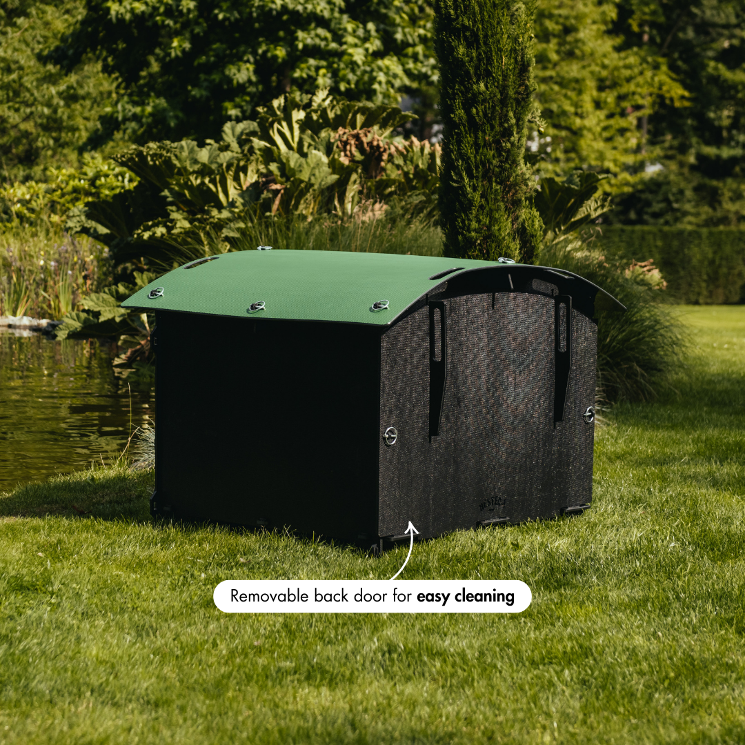 Nestera Duck House with removable back door for easy cleaning