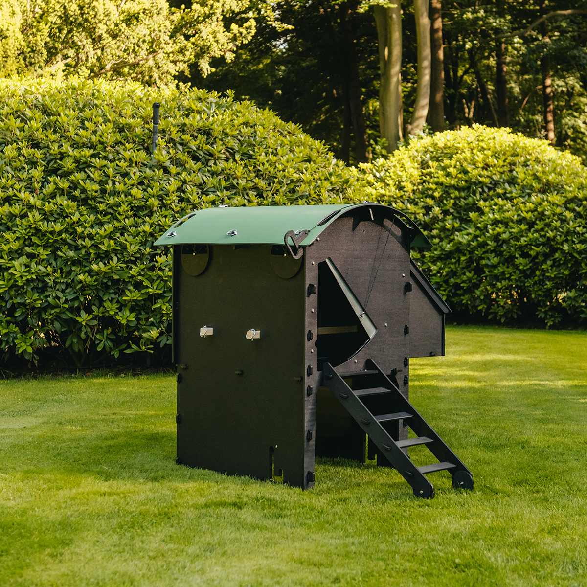 Nestera Medium Raised Chicken Coop
