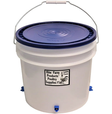 Rite Farm Products 3.5 gallon chicken waterer with four horizontal poultry nipples