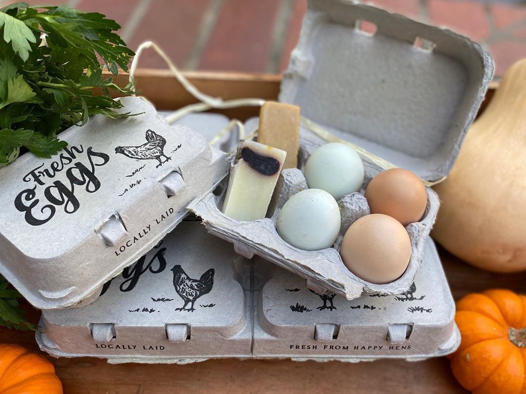 Vintage farmhouse egg carton perfect for gifting