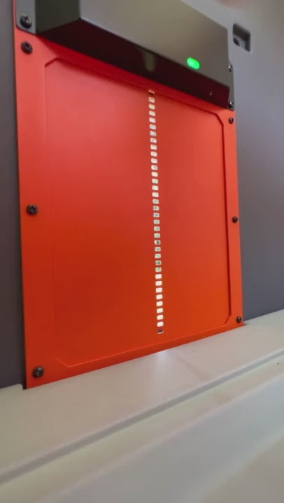 Coop The Smart Coop Unlimited+ automatic door video